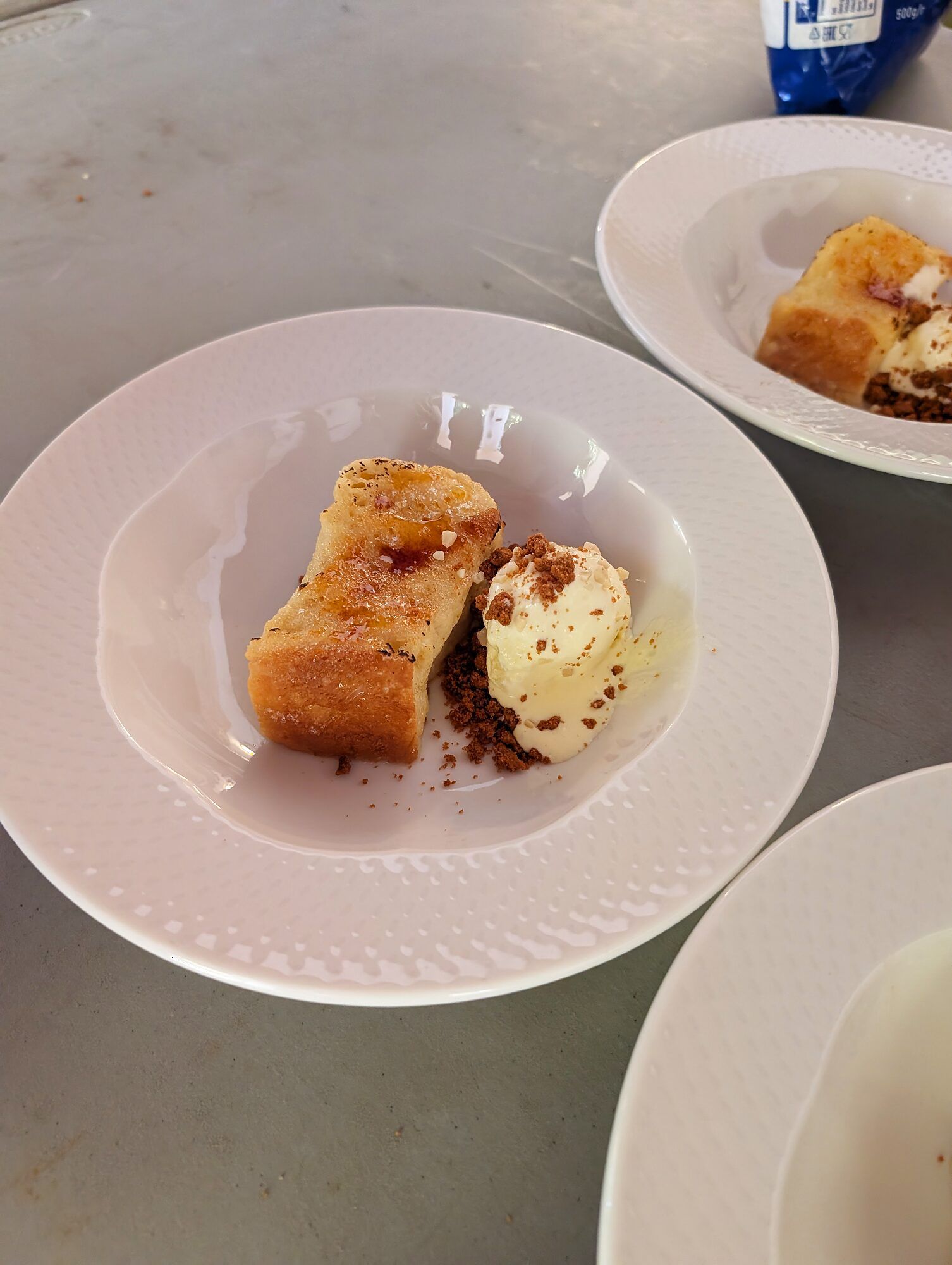 Postre emplatado con helado · Boda en Alcoy