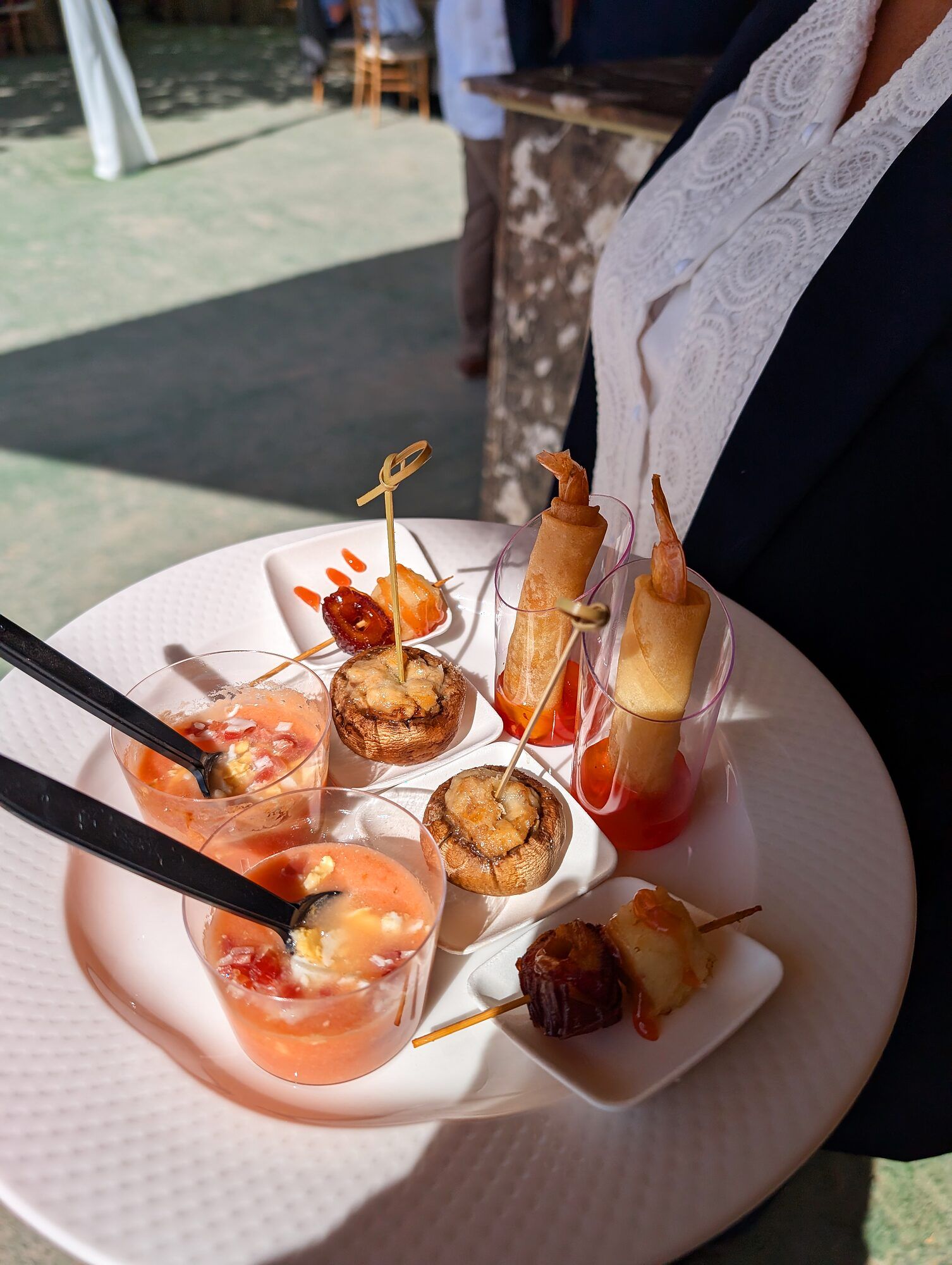 Bandeja de aperitivos variados · Boda en Aspe