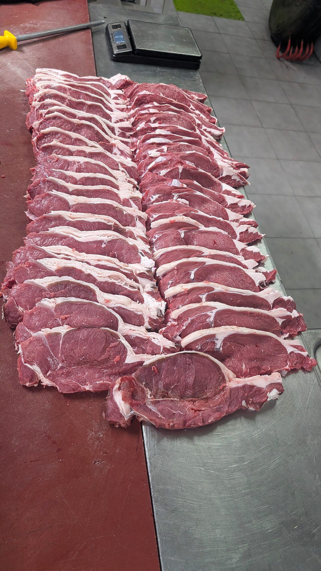 Chuletas preparadas · Fiestas patronales bajo carpa